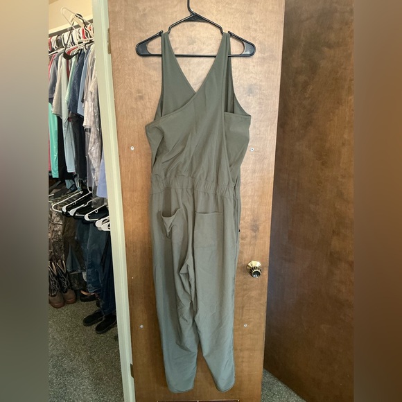 Patagonia Jumpsuit - Picture 2 of 2